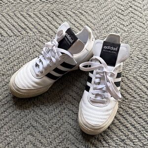 Boys Adidas Mundial Goal Indoor Soccer Shoe